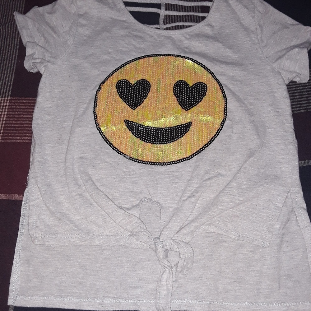 CUTE GLITTER TOP FOR GIRLS